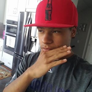 Meet your Posher, Felix